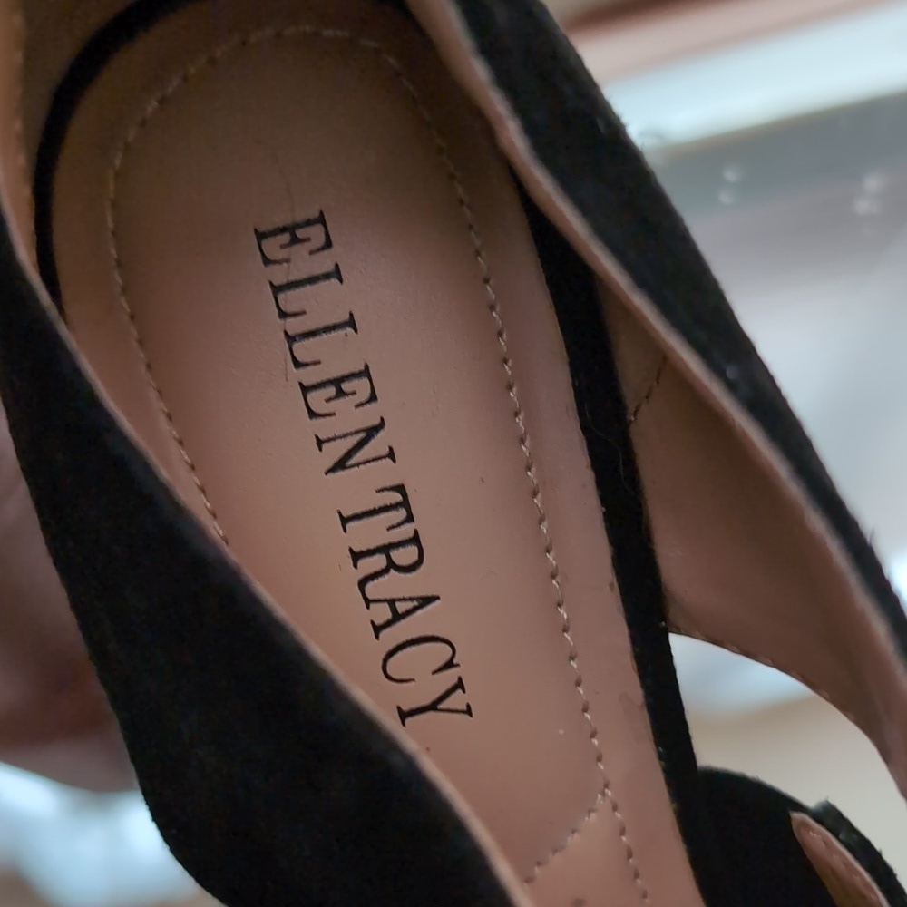 Ellen Tracy Women's Size 6.5 Black Suede Leather Almond Toe Strappy Zip Up Heels - Picture 12 of 13